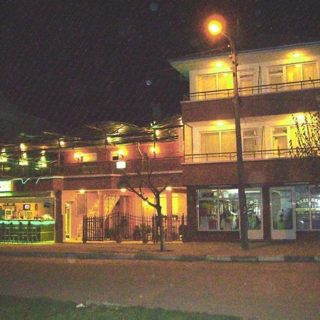 Nelly Guest House Ravda ภายนอก รูปภาพ